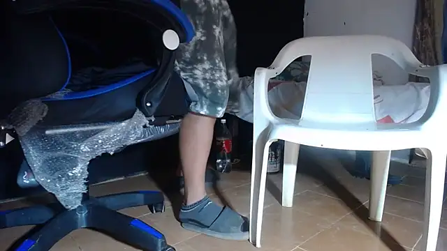 DickMasterfindom's cam snapshot