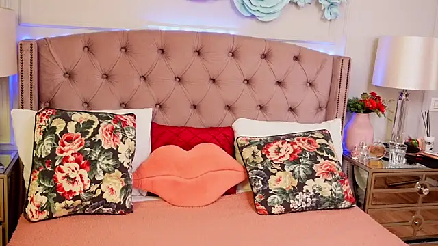 JenniferLovve's cam snapshot