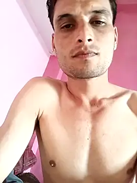 Beinghorny83 live sex cam