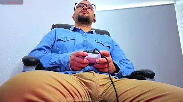 Ernesto-Rodriguez82 live sex cam