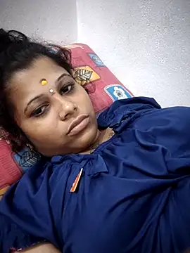 sweetqueen143 live sex cam