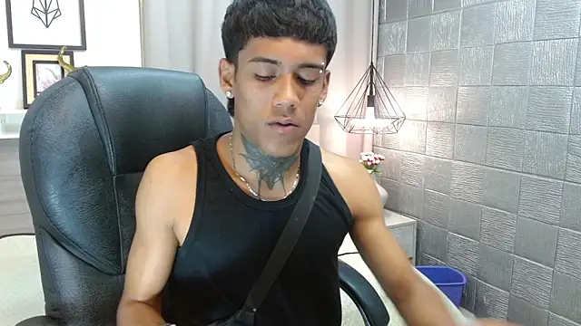 Alan_Cute18 live sex cam