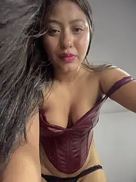 Estefanii- live sex cam