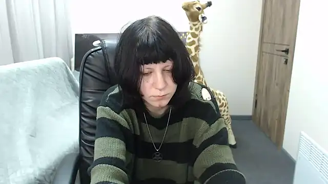 TinaQuiin live sex cam