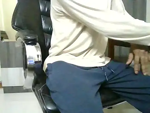 Funguy271985 live sex cam