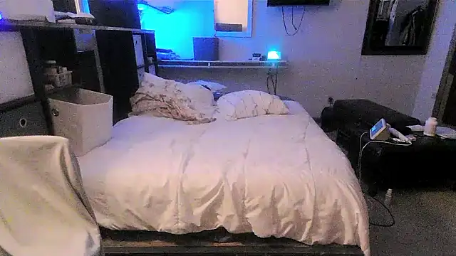 sissytrapdolly24 live sex cam