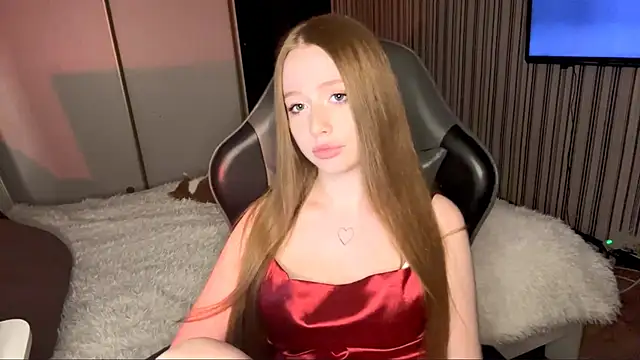 EmilyBubble's cam snapshot