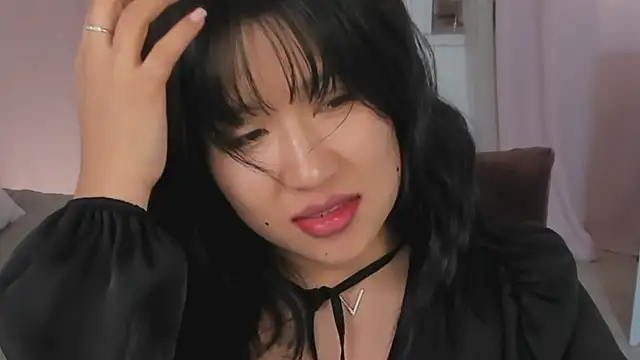 Erika_Kim's cam snapshot