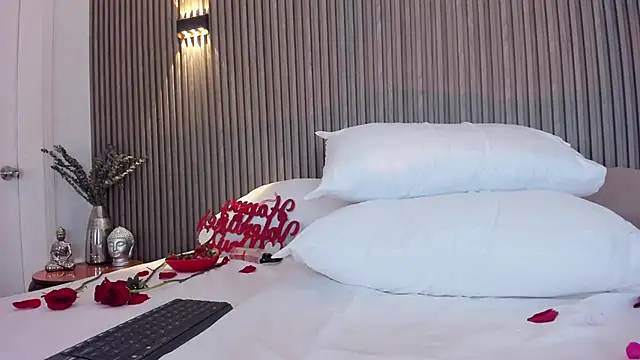 Amber_Santorini's cam snapshot