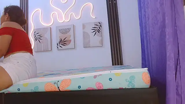 Miss_Merrie's cam snapshot