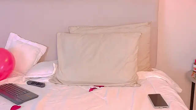 VioletBloomm's cam snapshot