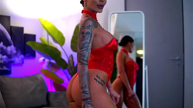 RaquelleVon live sex cam