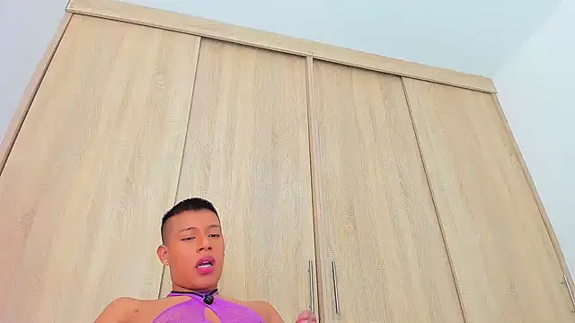 Austin_Bitch live sex cam