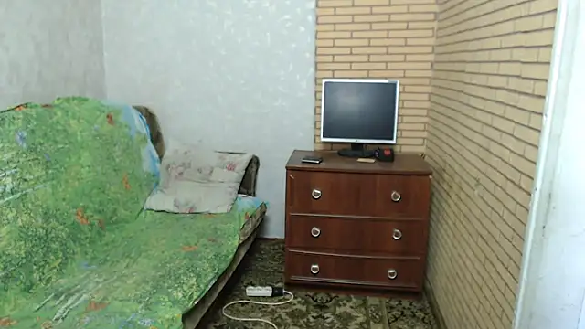 CutieMarine's cam snapshot