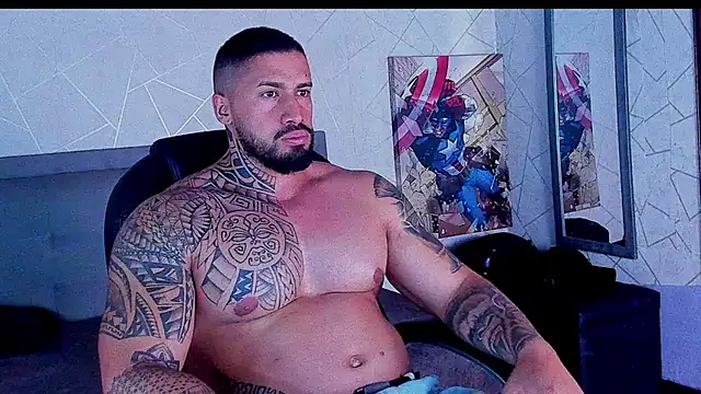 Cristian_Walker live sex cam