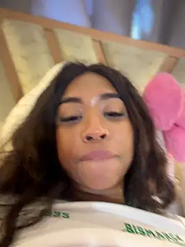 bella__honey live sex cam