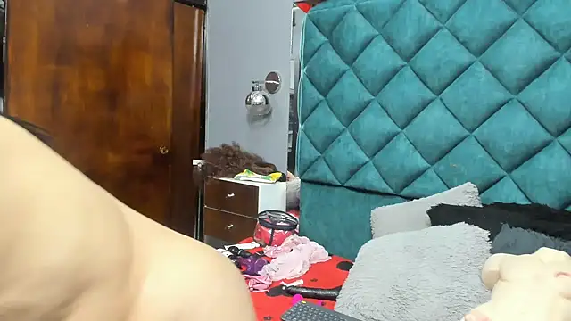 PENELOPELEWISs live sex cam