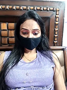 Yours-Bebo's cam snapshot