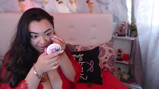 Nicolelewllss's cam snapshot