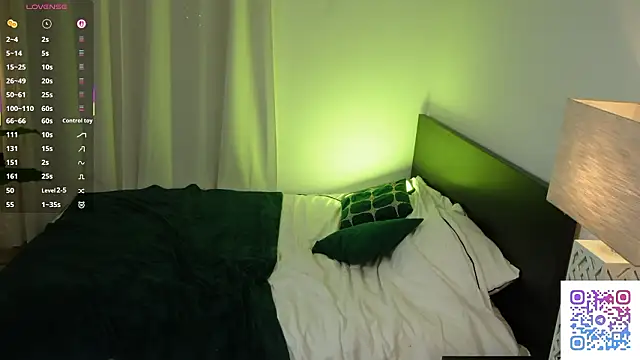 MilaFlame's cam snapshot