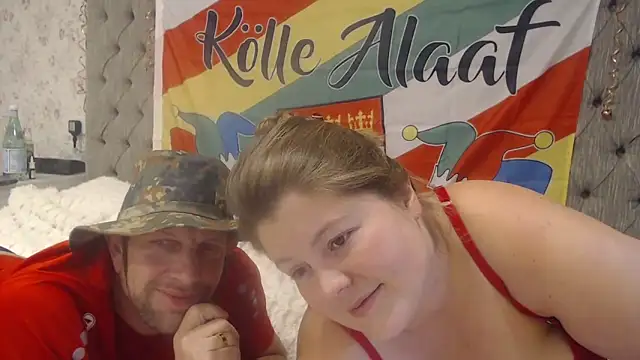 Lars-Lola live sex cam