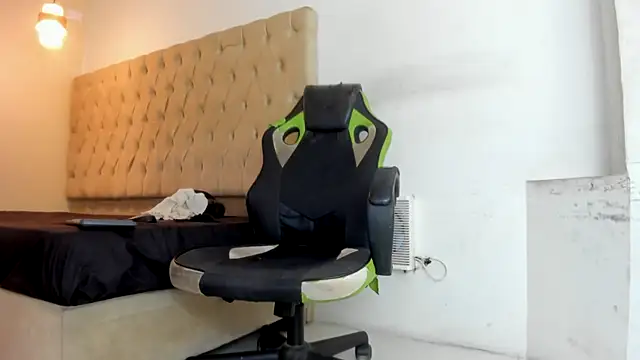 Darkknightx01 live sex cam