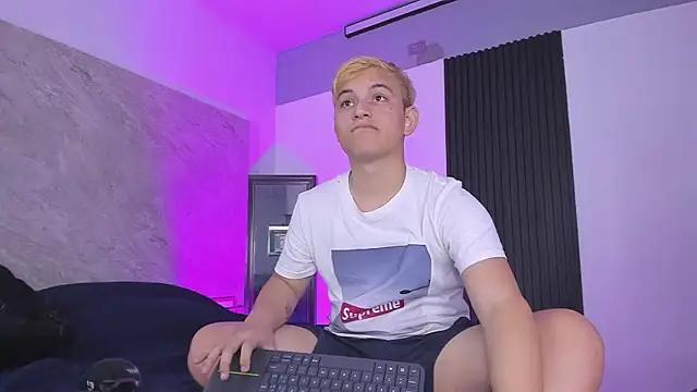 badkenn live sex cam