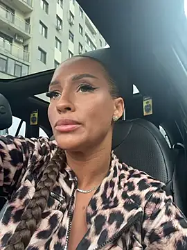 LovingBlondie live sex cam