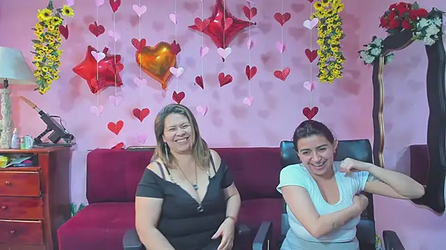 lesbiancuple live sex cam