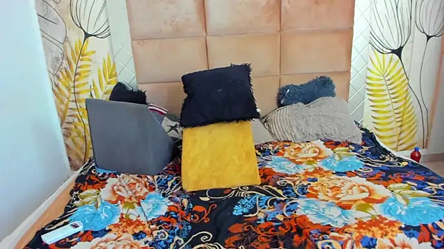 bigblackhotx1 live sex cam