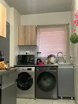 CurvyDesire1 live sex cam