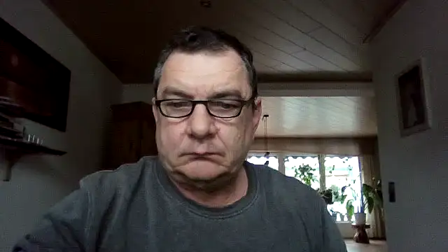 Nobbie444 live sex cam