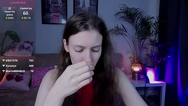 VioletaBloom's cam snapshot