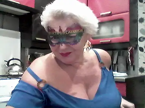 Lisa_Suzie's cam snapshot