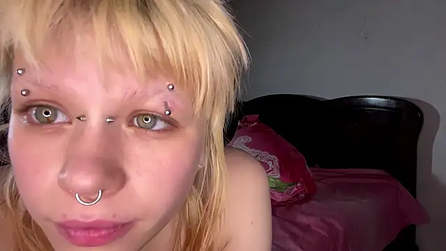 MeowMixer's cam snapshot