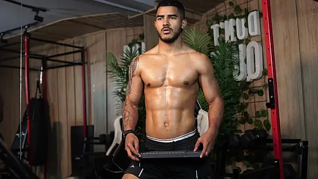 Reik_Vonn live sex cam