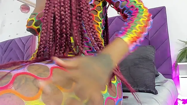 Maddyjohnsonn's cam snapshot