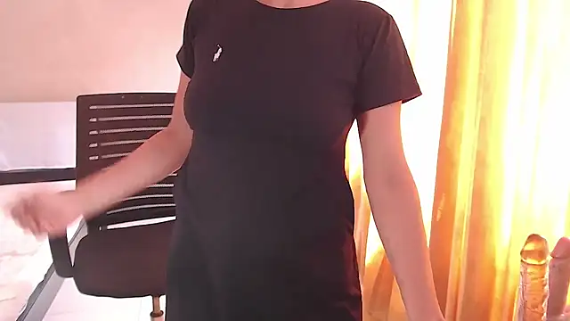 SusanLeroy's cam snapshot