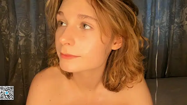 SonyaNowak's cam snapshot