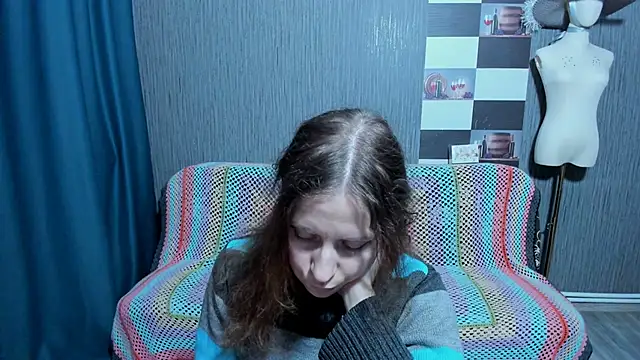 pa1e_pr1ncess's cam snapshot