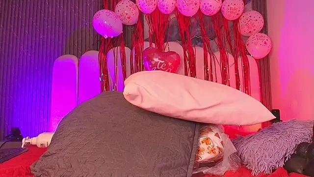 jones_maddy_'s cam snapshot