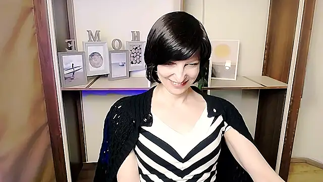 _AngeliaFlow_'s cam snapshot