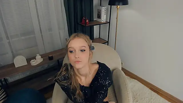 SerrenaAa's cam snapshot