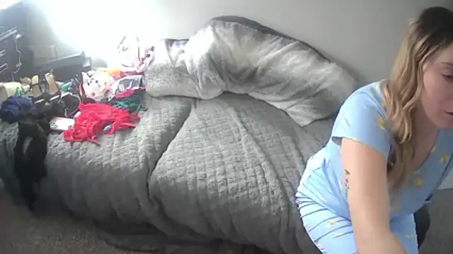 Experimental-CoupleXX's cam snapshot