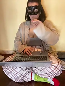 Hottuga's cam snapshot