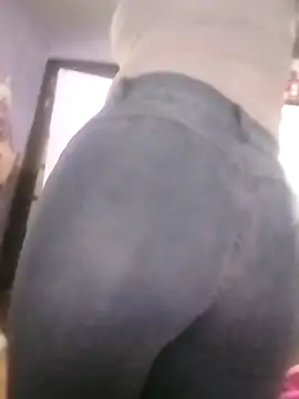 monsssOrt live sex cam