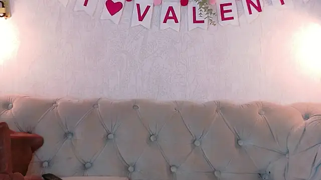 Cloee_Rainbow1's cam snapshot