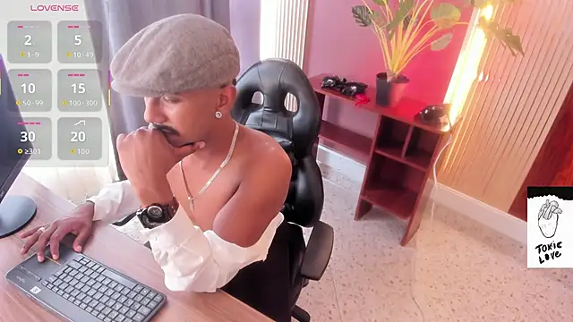 Latinmoster_boss live sex cam