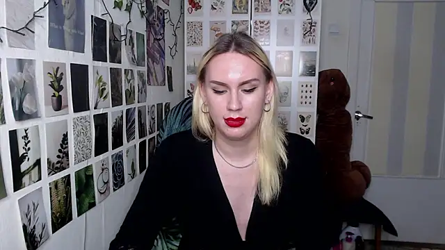 CapriScorpion live sex cam