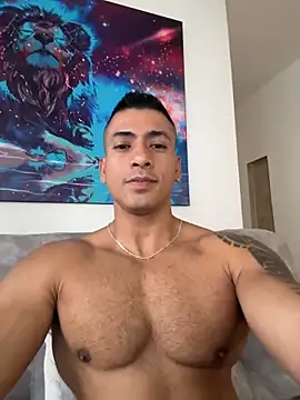 aaroncolombia live sex cam